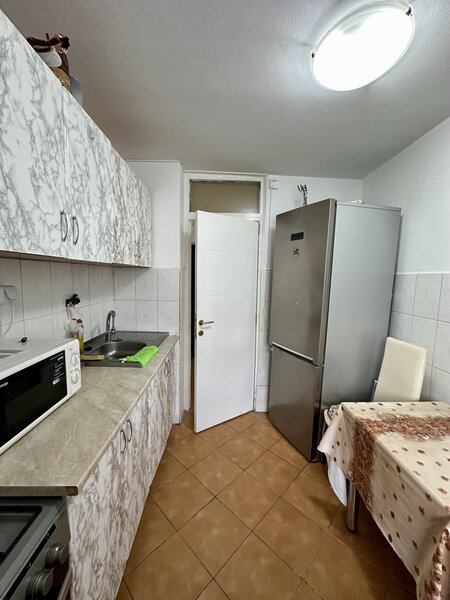 Drumul Taberei, zona Ghencea decomandat, bloc reabilitat, constructie 1982,